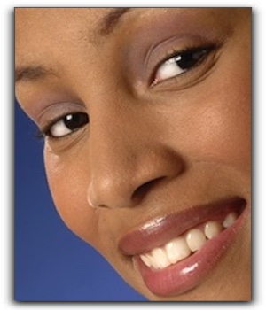 What are Dental Veneers? (Que son las Carillas Dentales?)