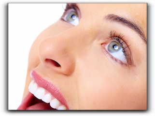 Don't Like Your Teeth? 5 Great Reasons To Get A Smile Makeover!